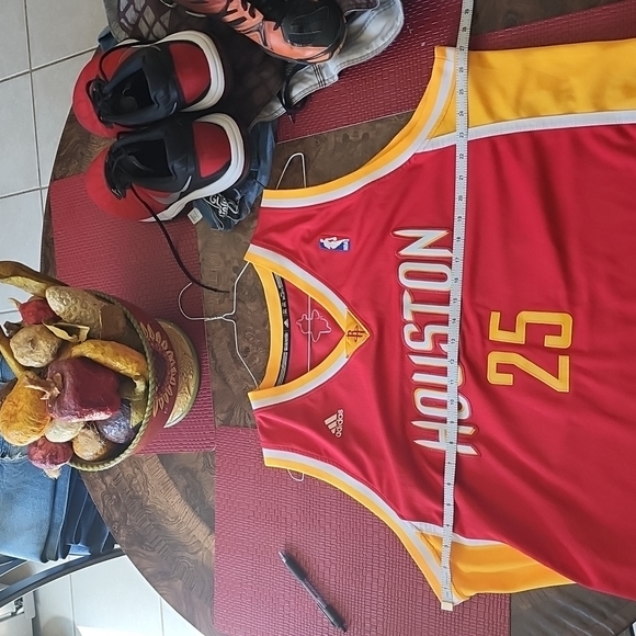 Adidas Houston rockets XXL.         Bin 20 - Picture 5 of 8